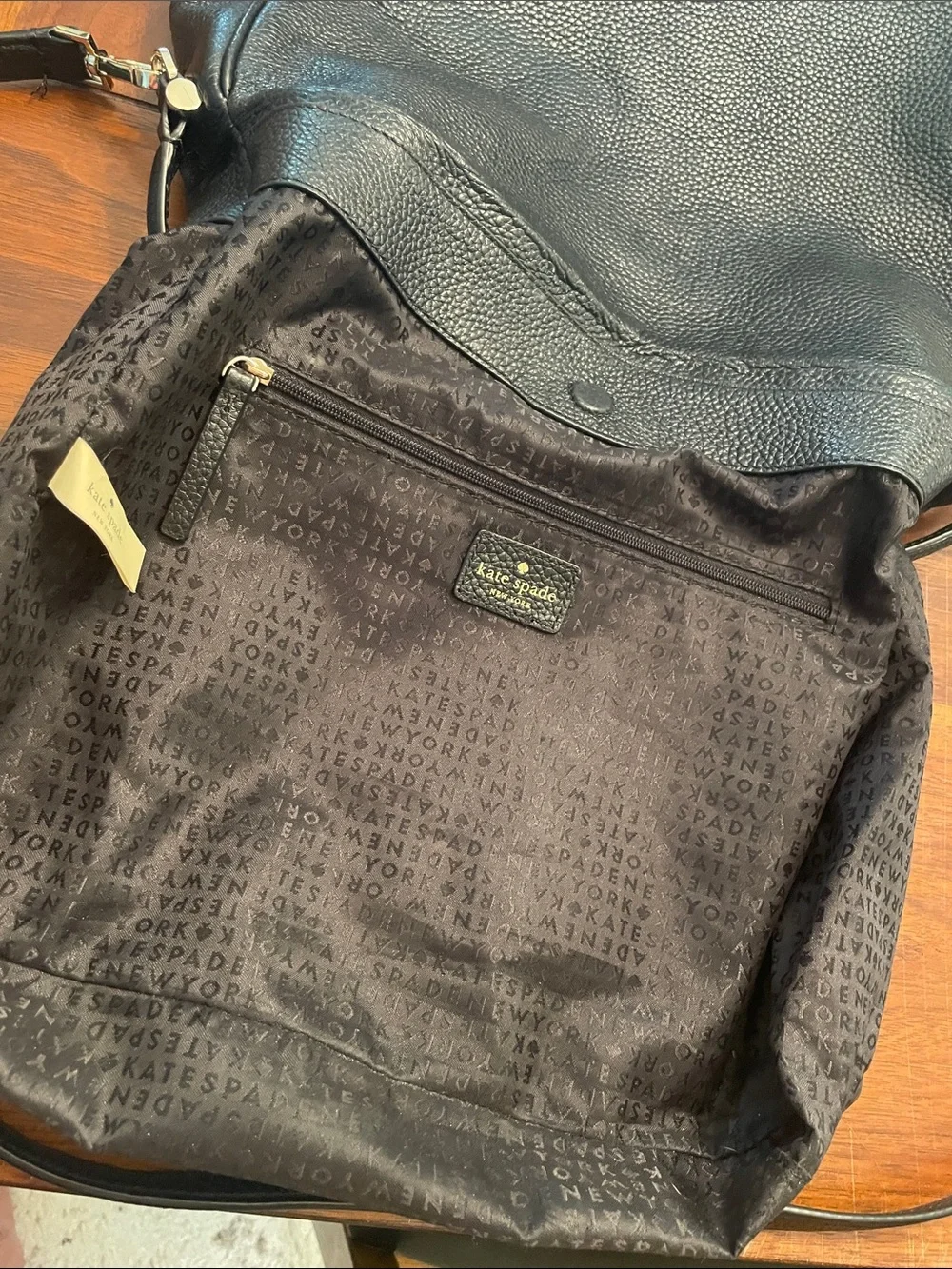 kate spade Black Pebbled Leather convertible Shoulder/Crossbody Bag C65